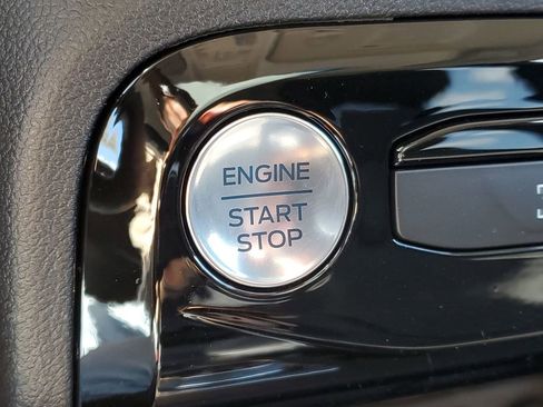 New 2025 Ford Escape Active w/ Active Premium Tech Pack image 17