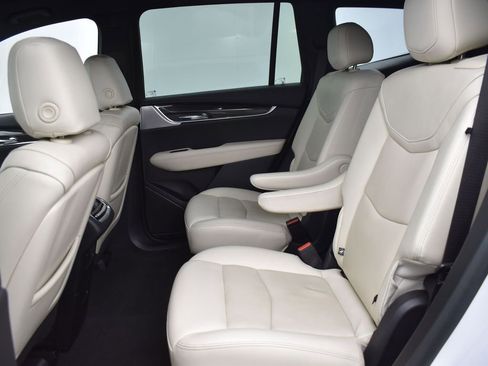 Certified 2023 Cadillac XT6 Sport w/ Technology Package image 27