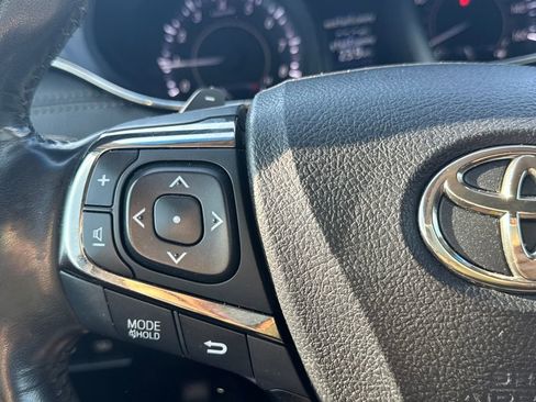 Used 2018 Toyota Avalon Limited w/ All Weather Liner Package image 42