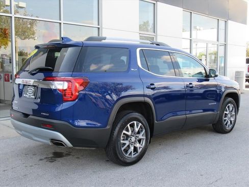 Used 2023 GMC Acadia SLT w/ Preferred Package image 6