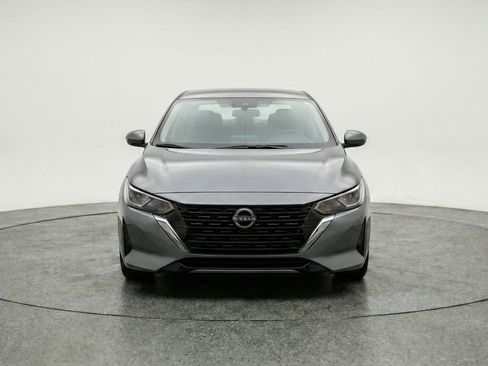 Used 2025 Nissan Sentra SV FWD image 2
