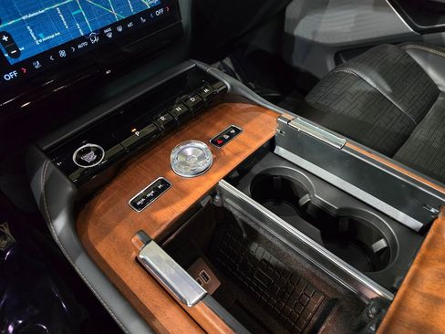 New 2025 Lincoln Navigator Black Label image 27