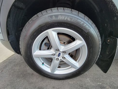 Used 2016 Ford Explorer XLT AWD/4WD image 21
