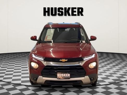 Used 2023 Chevrolet TrailBlazer LT w/ Convenience Package FWD image 3