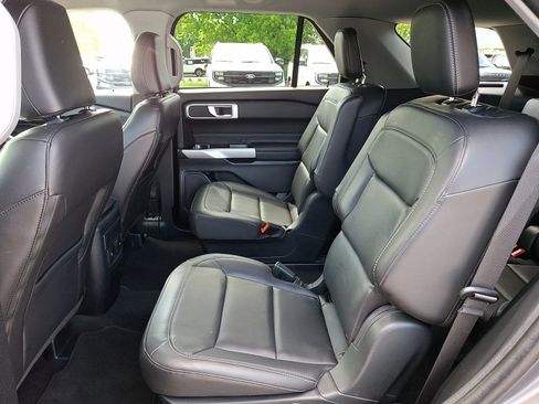 Certified 2023 Ford Explorer XLT w/ Equipment Group 202A AWD/4WD image 13