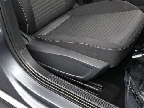 Used 2023 Volkswagen Jetta S image 41