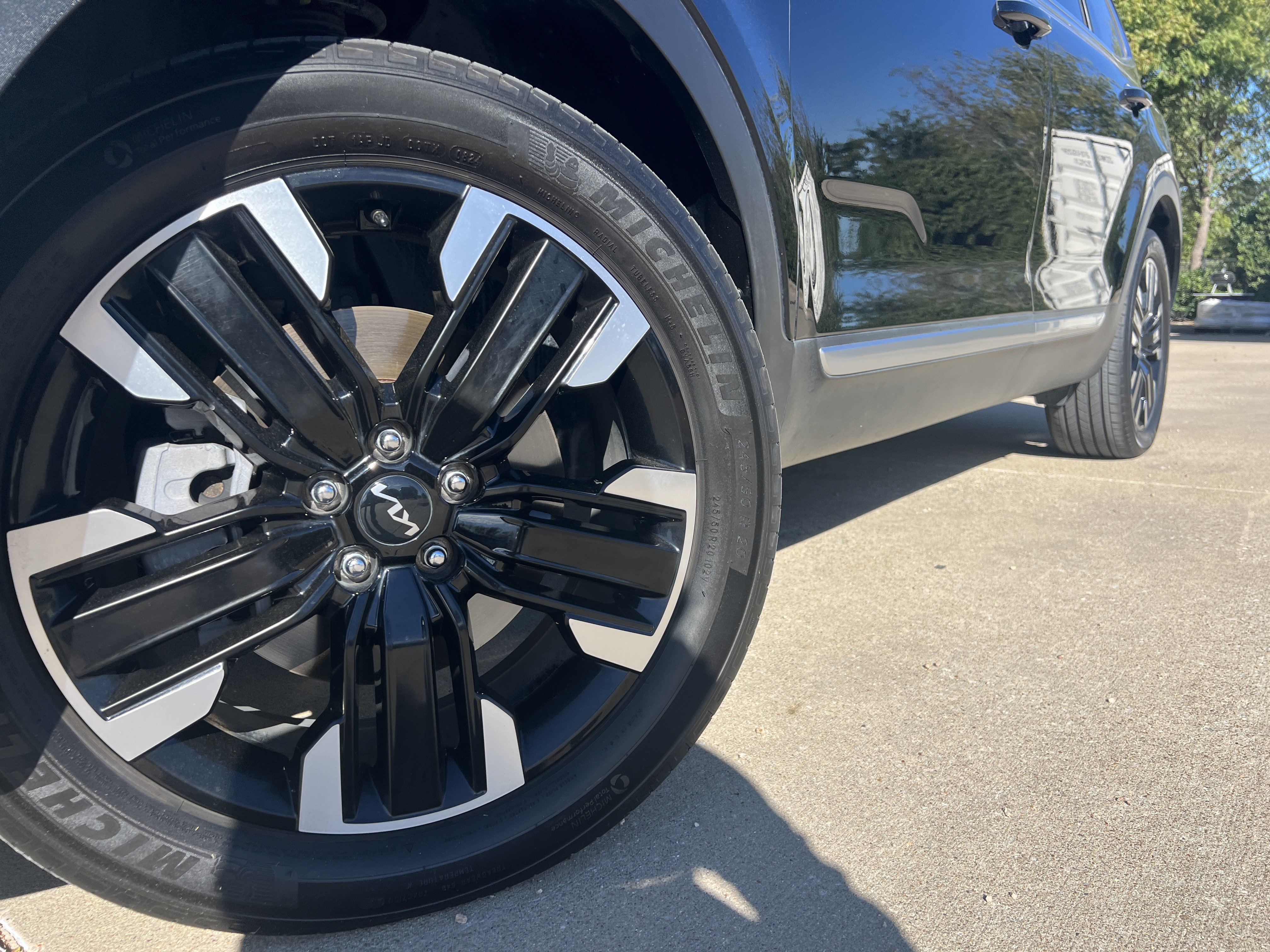 Used 2024 Kia Telluride SX AWD/4WD image 13