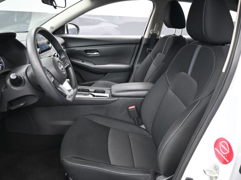 Certified 2024 Nissan Sentra SV image 10