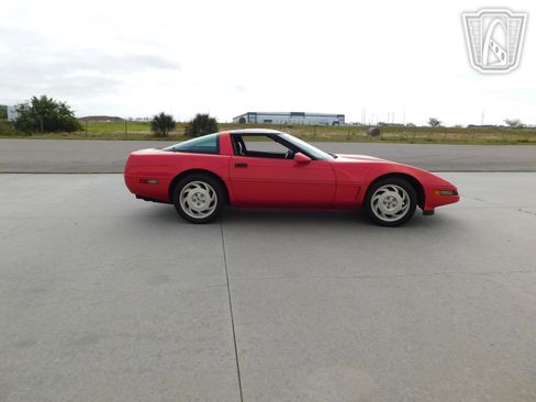 Used 1995 Chevrolet Corvette image 4