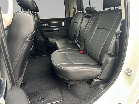 Used 2018 RAM 1500 Laramie w/ Convenience Group image 15