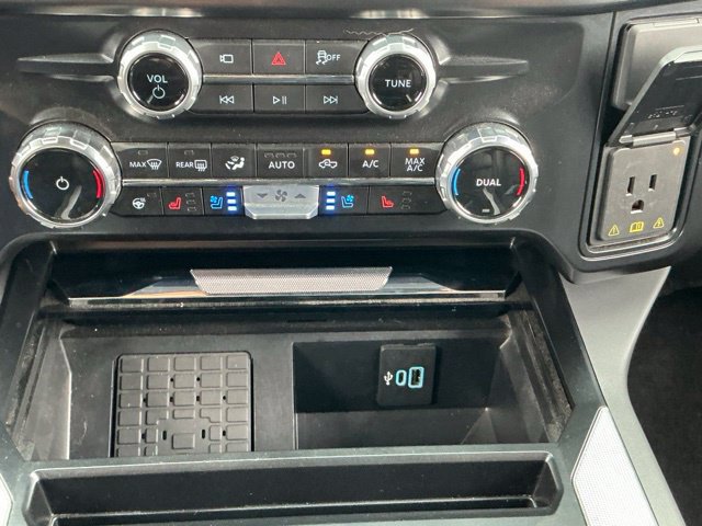 Used 2025 Ford F350 Lariat AWD/4WD image 35
