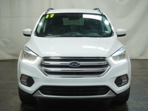 Used 2017 Ford Escape SE w/ Equipment Group 201A AWD/4WD image 9
