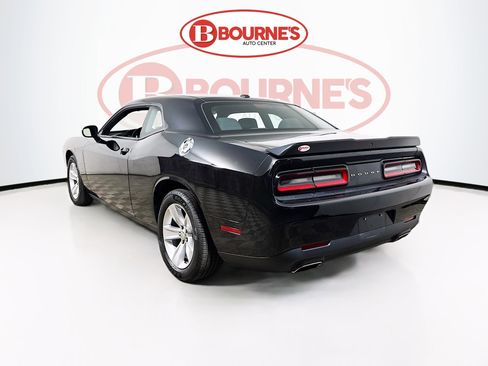 Used 2023 Dodge Challenger SXT RWD image 7