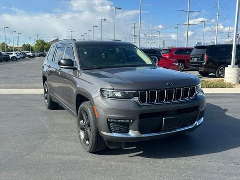 Used 2022 Jeep Grand Cherokee L Limited w/ Luxury Tech Group II AWD/4WD image 28