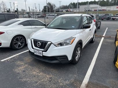 Used 2020 Nissan Kicks S