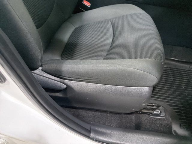 Used 2024 Toyota RAV4 LE AWD/4WD image 36
