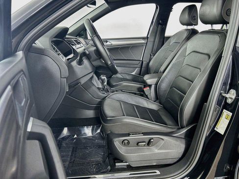 Certified 2022 Volkswagen Tiguan SEL R-Line AWD/4WD image 22