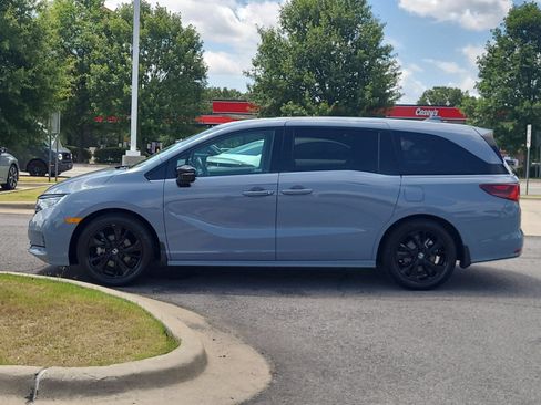 Certified 2023 Honda Odyssey Sport image 6