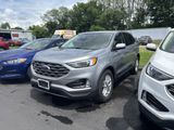 Used 2022 Ford Edge SEL w/ Convenience Package image 3
