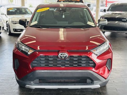 Used 2022 Toyota RAV4 LE AWD/4WD image 17