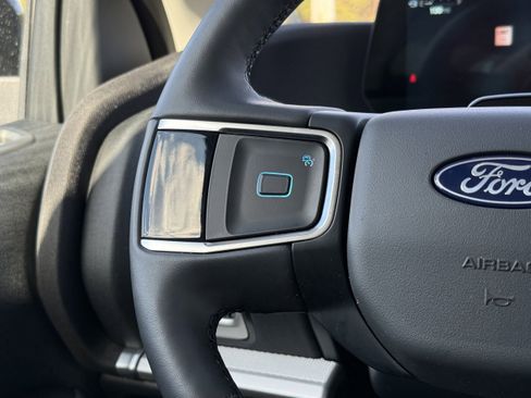 Used 2025 Ford Expedition Max Active image 16