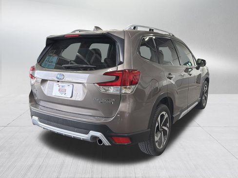 Used 2023 Subaru Forester Touring AWD/4WD image 7