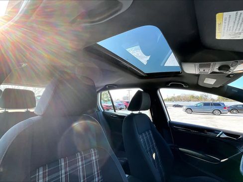 Used 2013 Volkswagen GTI 4-Door image 12