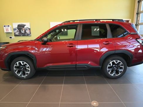 Used 2026 Subaru Forester Premium AWD/4WD image 9