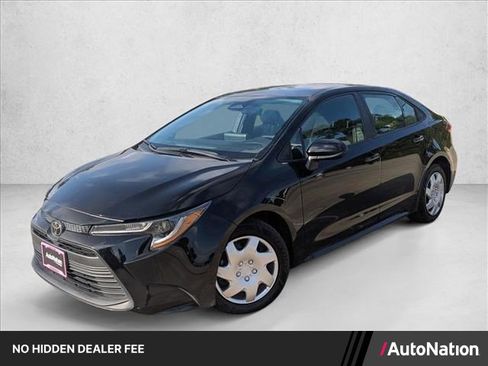 Used 2024 Toyota Corolla LE FWD image 1