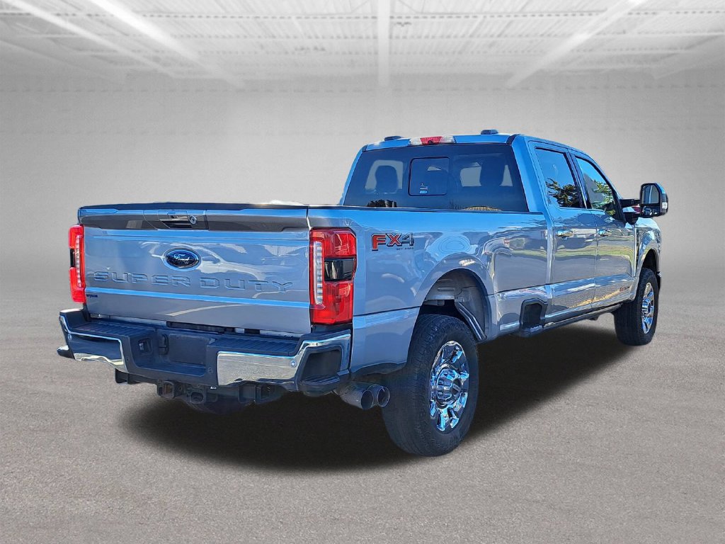 Used 2023 Ford F350 Lariat w/ Lariat Ultimate Package AWD/4WD image 7