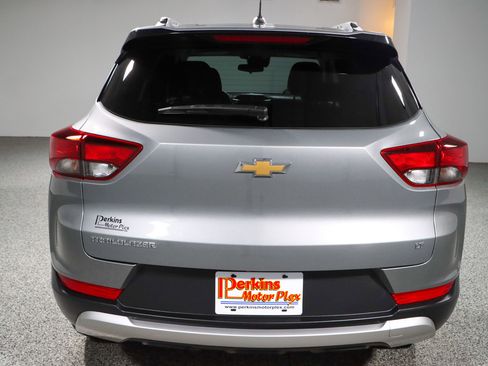 Used 2023 Chevrolet TrailBlazer LT FWD image 8