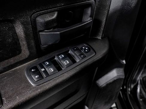 Used 2018 RAM 2500 Tradesman w/ Chrome Appearance Group AWD/4WD image 33