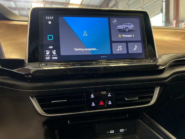 Certified 2024 Volkswagen Atlas SE FWD image 25