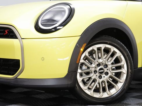 Certified 2025 MINI Cooper S image 3