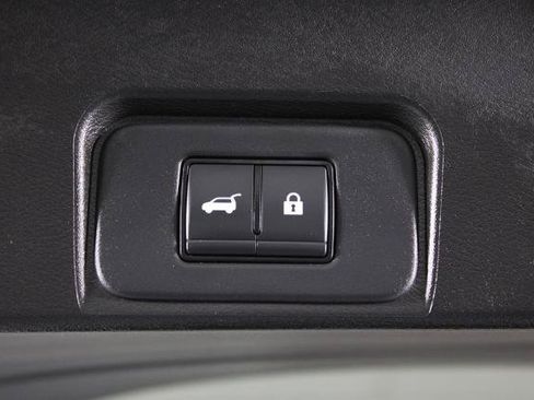 Certified 2024 Nissan Rogue SL FWD image 19