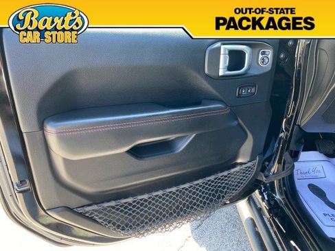 Used 2018 Jeep Wrangler Unlimited Rubicon AWD/4WD image 25