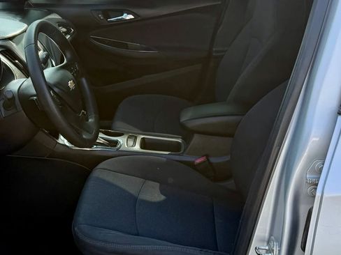 Used 2018 Chevrolet Cruze LT w/ RS Package image 11