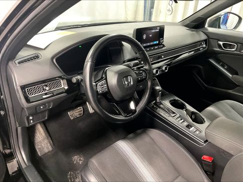 Used 2023 Honda Civic Sport image 8