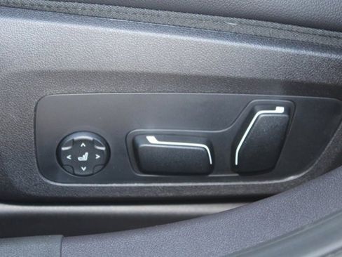 New 2025 BMW 330i xDrive Sedan w/ M Sport Package image 11