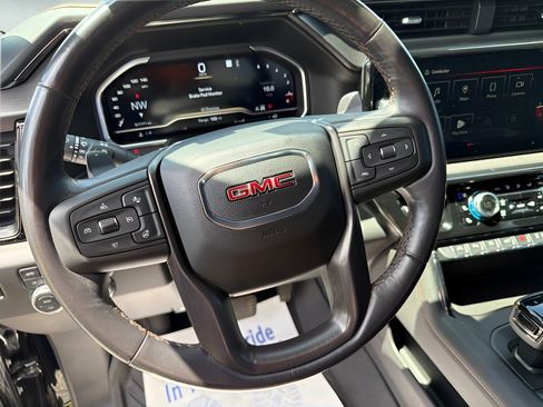 Used 2023 GMC Sierra 1500 AT4 w/ AT4 Preferred Package AWD/4WD image 27