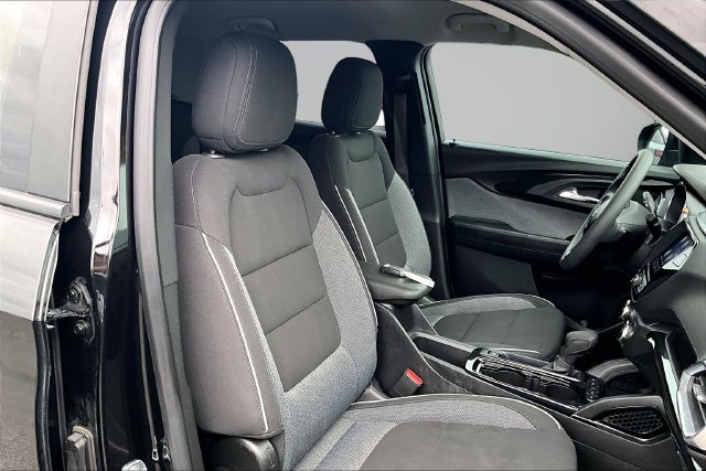 Used 2023 Chevrolet TrailBlazer LT w/ Convenience Package AWD/4WD image 7