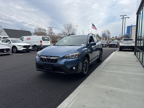 Used 2023 Subaru Crosstrek 2.0i Premium image 6