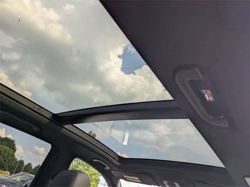 Used 2025 Mercedes-Benz GLE 350 4MATIC image 21