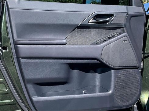 Used 2025 Lexus GX 550 w/ Accessory Package (Z1) image 26