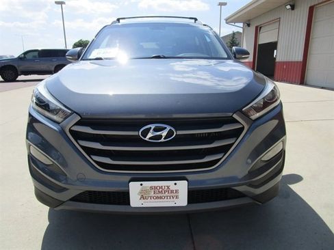 Used 2016 Hyundai Tucson Sport AWD/4WD image 4