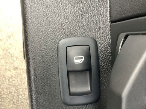 Used 2024 RAM 3500 Tradesman w/ Chrome Appearance Group image 34