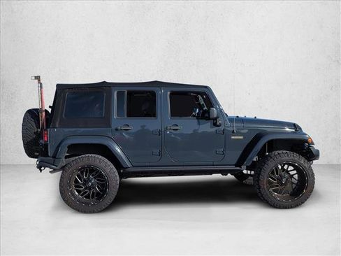 Used 2018 Jeep Wrangler Unlimited Sport image 4