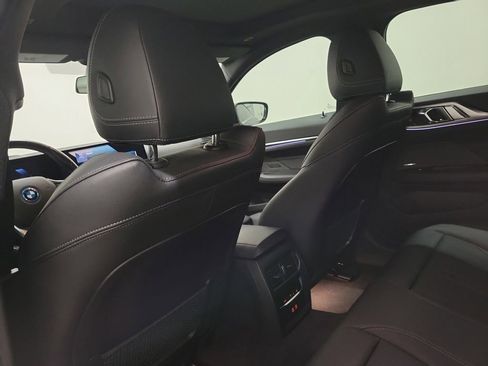 Used 2023 BMW i4 eDrive35 w/ Premium Package image 14