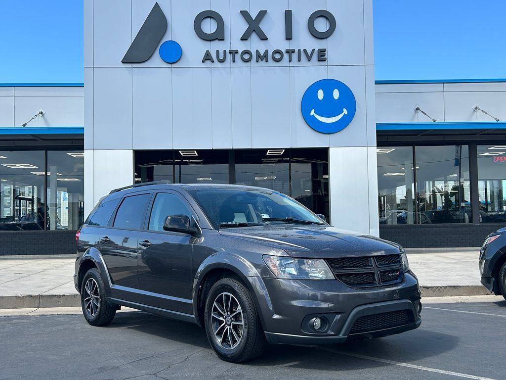 Used 2018 Dodge Journey SXT w/ Connectivity Group FWD image 1