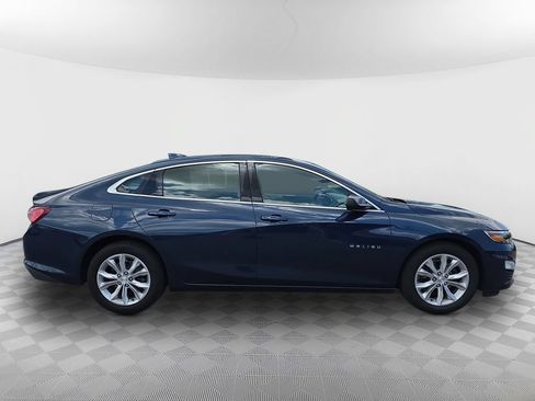 Used 2021 Chevrolet Malibu LT FWD image 9